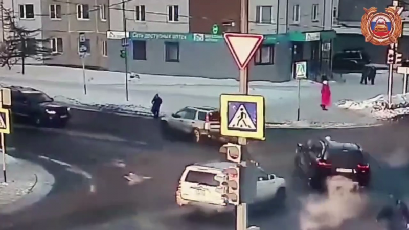 В Магадане госавтоинспекторы установили водителя, который сбил 9-летнего ребенка на пешеходном переходе и скрылся с места ДТП