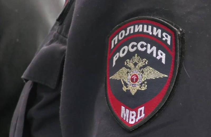 Магаданские полицейские установили местного жителя, который умышленно повредил имущество в квартире знакомой